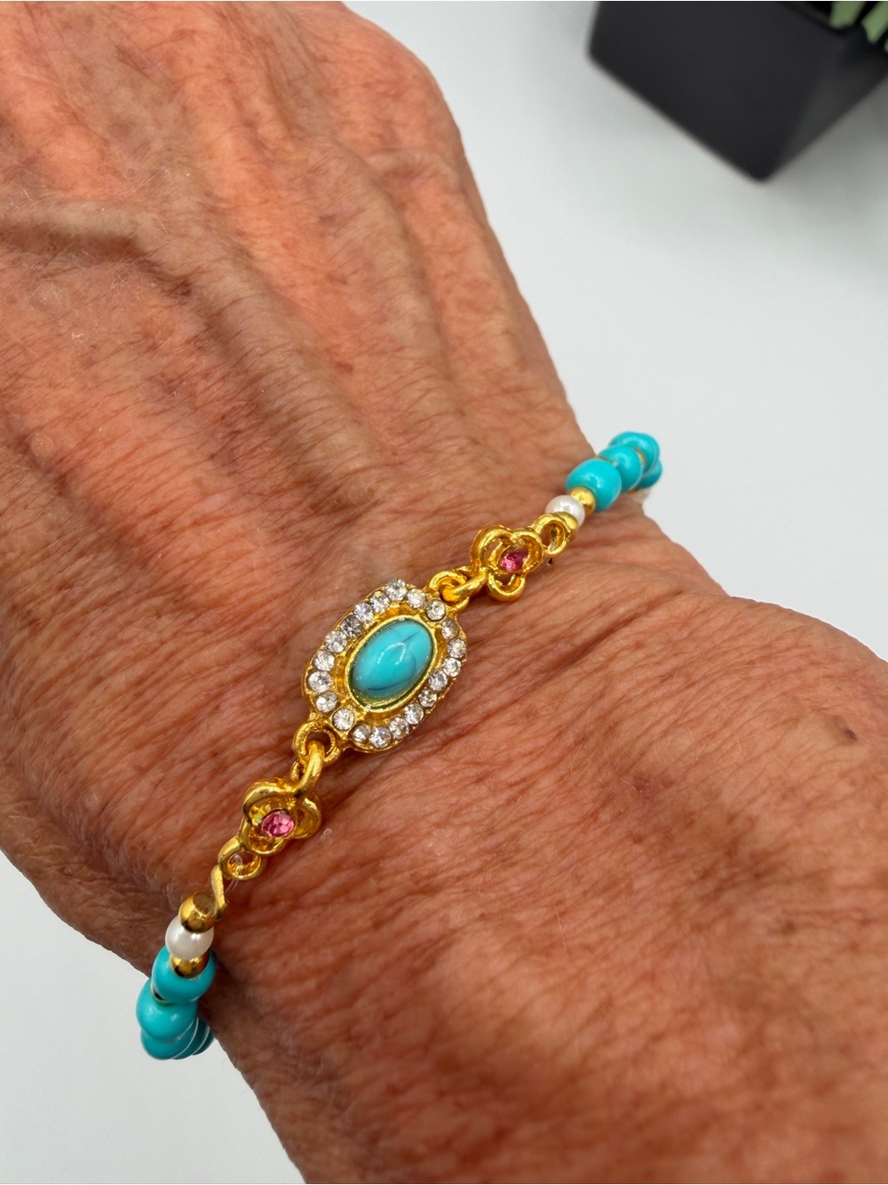 Beaded Bracelet NWT - Picture 2 of 6